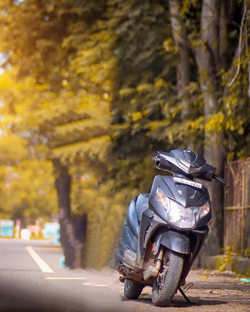 Blur Scooty Lightroom Background HD For Editing